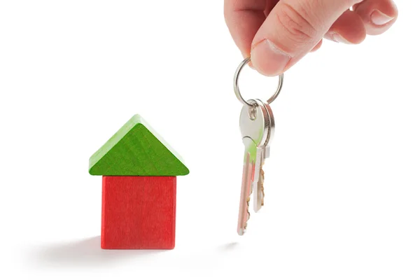 Klíče a modelu dům — Stock fotografie