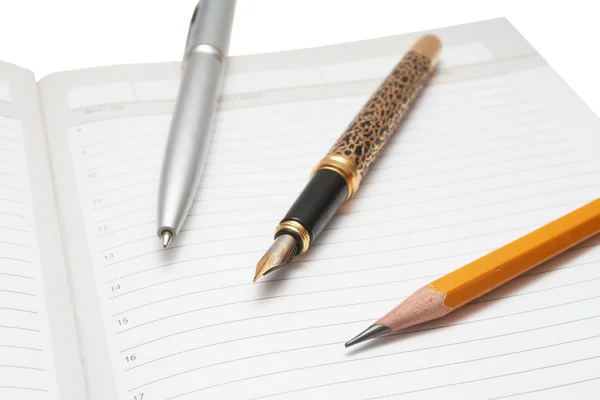 Bolígrafos y lápiz — Foto de Stock
