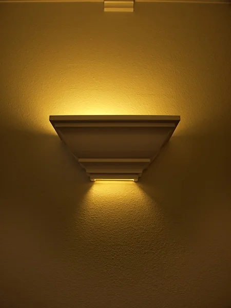 Подсветка в коридоре — стоковое фото