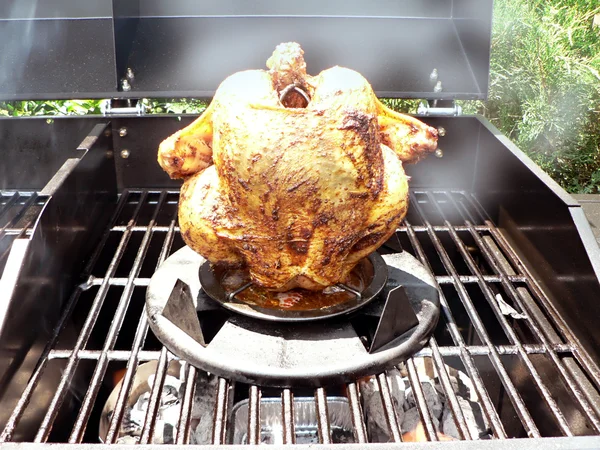 Grilled - whole chicken on the grill 2 — Stock Photo, Image