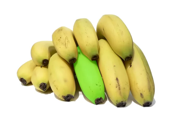 Выделяется - выделяется банан из связки — стоковое фото