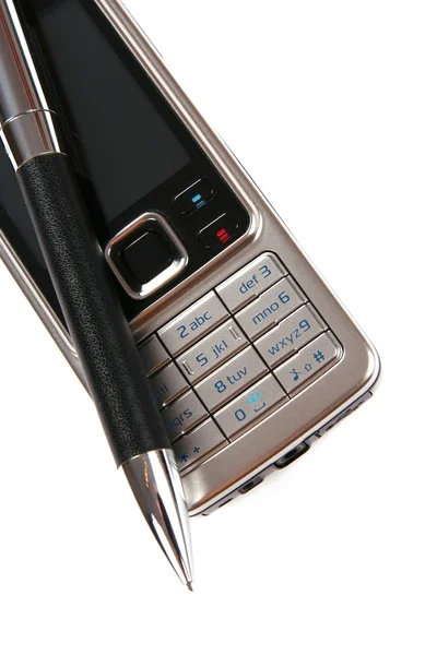 Mobilní telefon a tužku — Stock fotografie
