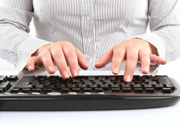 Escribir en el teclado de la computadora — Foto de Stock