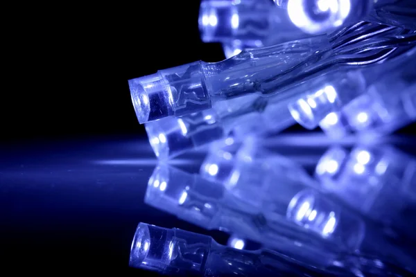 Luzes LED azuis close-up com reflexão — Fotografia de Stock