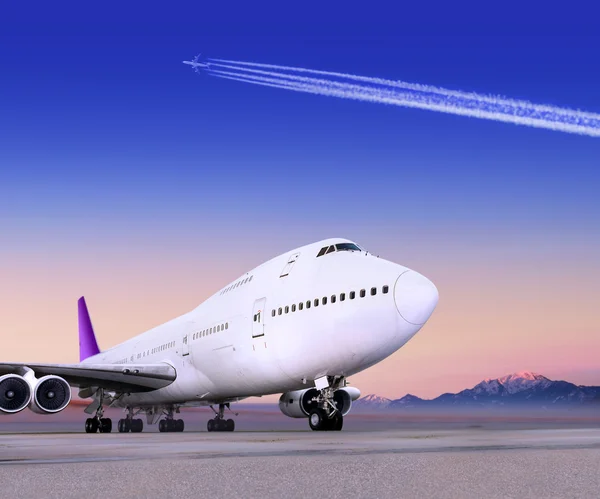 Big plane — Stock Photo, Image