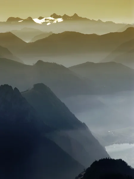 Bayangan gunung — Stok Foto