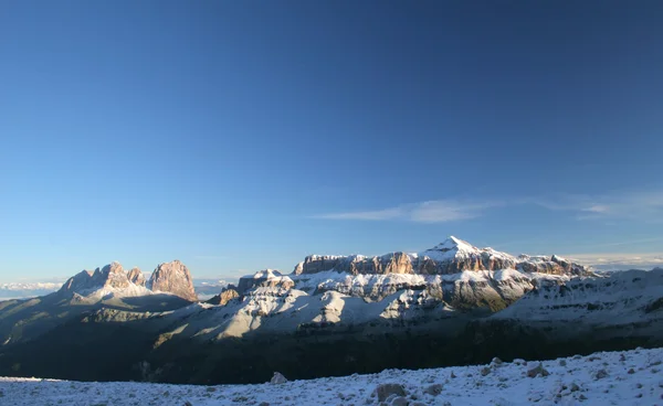 全景图的山脉 (Dolomits) — 图库照片