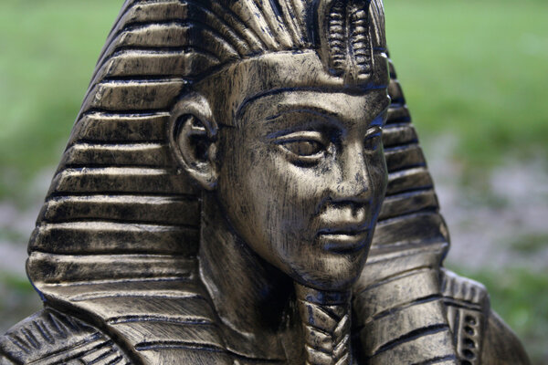 Pharaohs head