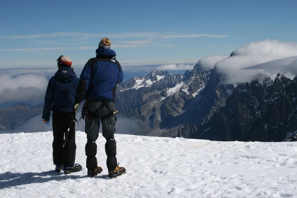 Mountaineers in the Alps — Stock Photo, Image