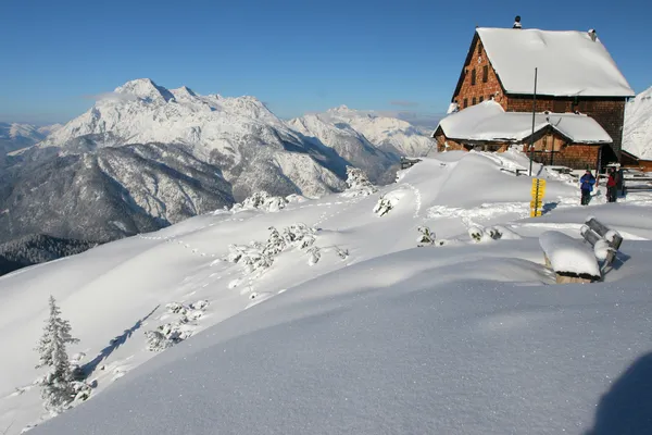 Winter in the mountains - mountain hut — Stock Photo, Image