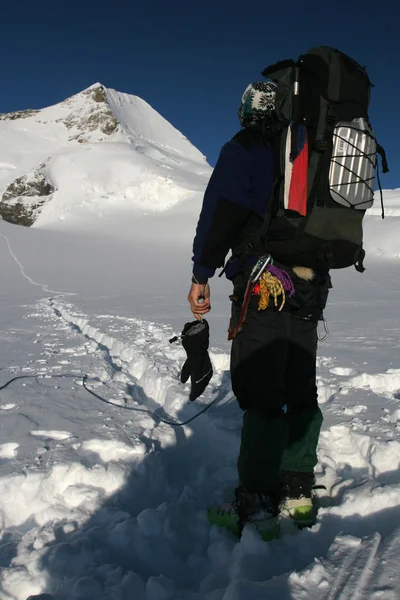 Trekking alpino — Foto Stock