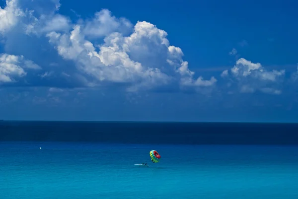 Para-vela a Cancun — Foto Stock