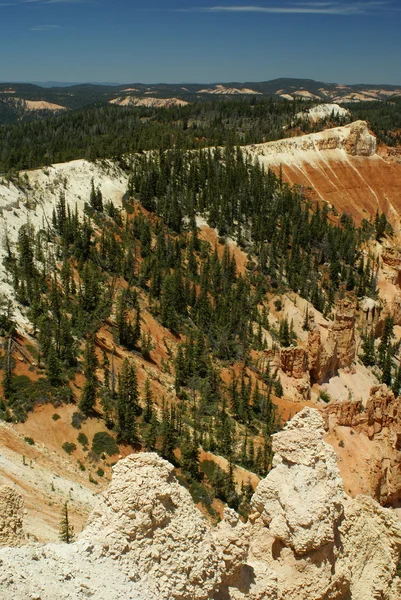 bryce canyon Park kırmızı kaya oluşumu