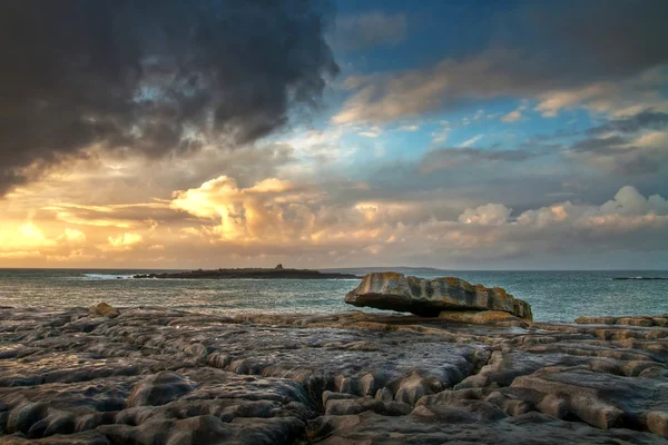 Burren taş — Stok fotoğraf