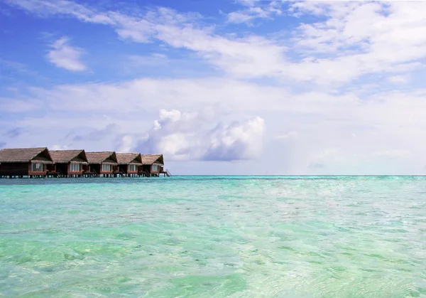 Villas sur l'océan aux Maldives — Photo