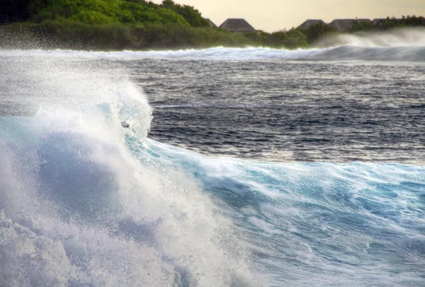 Мальдивская волна — стоковое фото