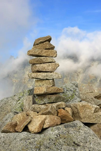 Pile de pierres en Haute Tatras, la Slovaquie — Photo