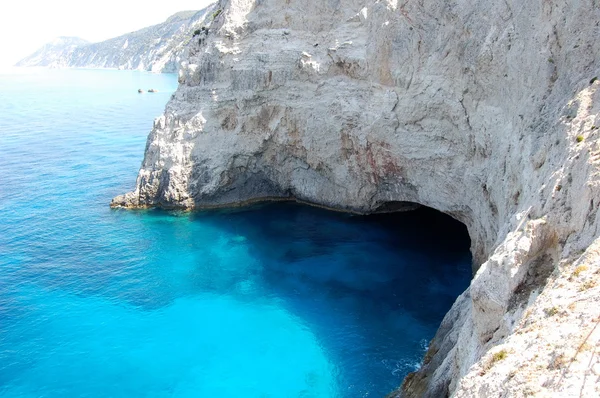 Рок на Іонічне море, острові Lefkada Греції — стокове фото