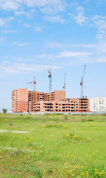 Residentieel gebouw in aanbouw — Stockfoto