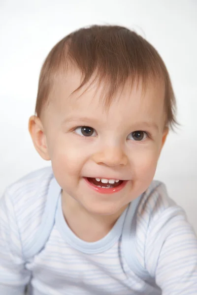 Портрет усміхненої дитини — стокове фото