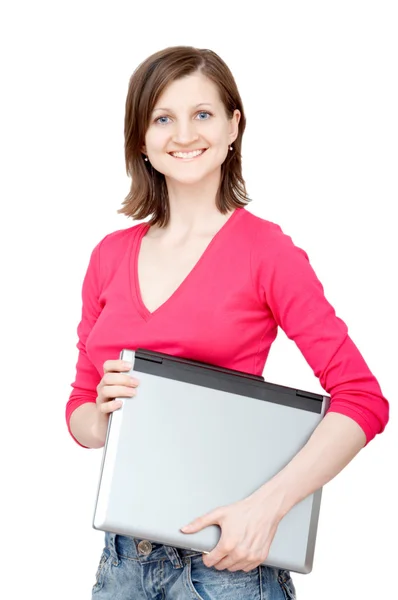 Femme souriante tenant ordinateur portable — Photo