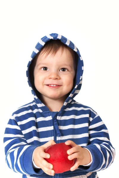Kırmızı elma ile gülen bebek — Stok fotoğraf