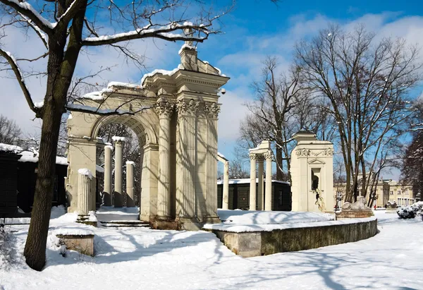 Amfiteátr ruiny, Varšava královské koupele — Stock fotografie
