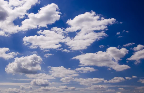 Puffy clouds — Stock Photo, Image