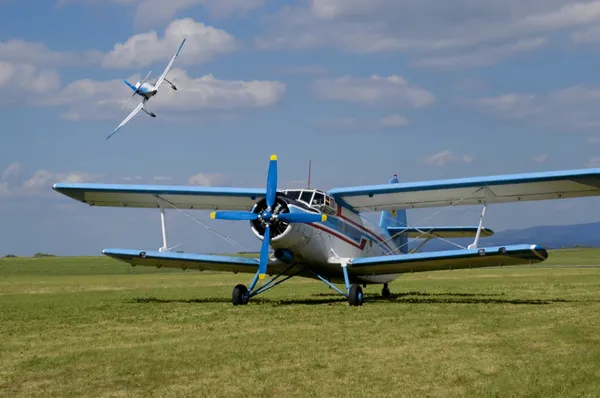 Διπλάνο μια-2 στο airshow — Φωτογραφία Αρχείου