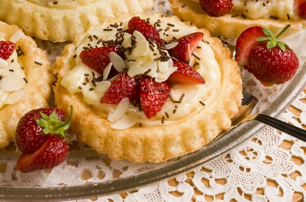 Gâteau aux fraises fraîches — Photo