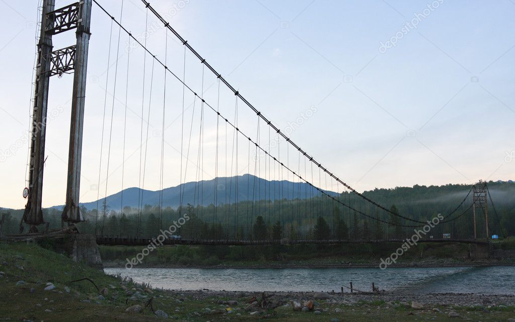 Old suspension bridge over Katun'
