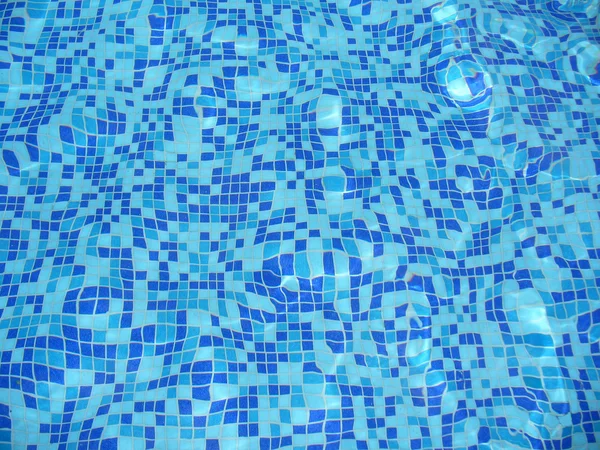 Zwembad onder — Stockfoto