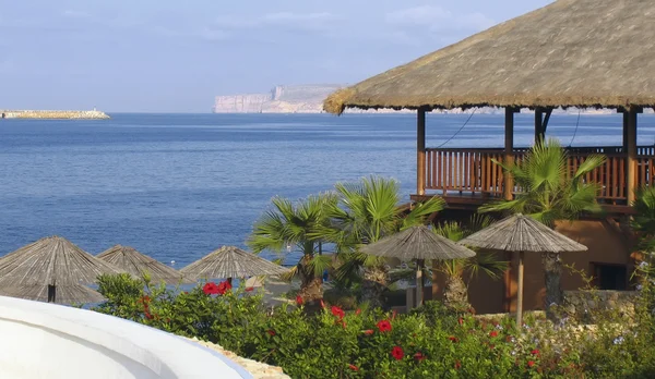 Пляжный курорт на Мальте — стоковое фото