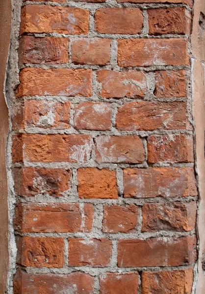 Vecchio muro di mattoni danneggiati — Foto Stock