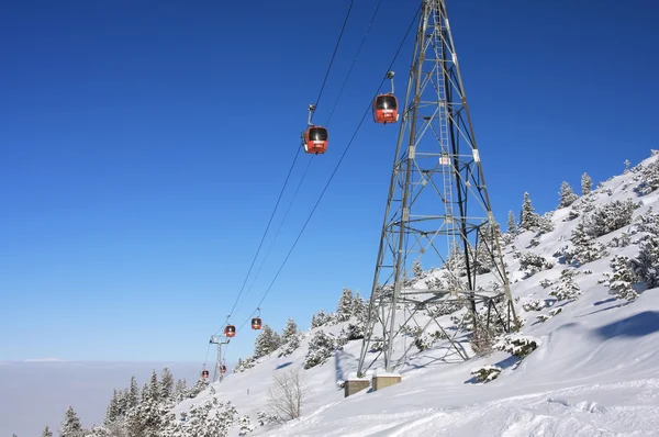 电缆车滑雪缆车结束山 — 图库照片