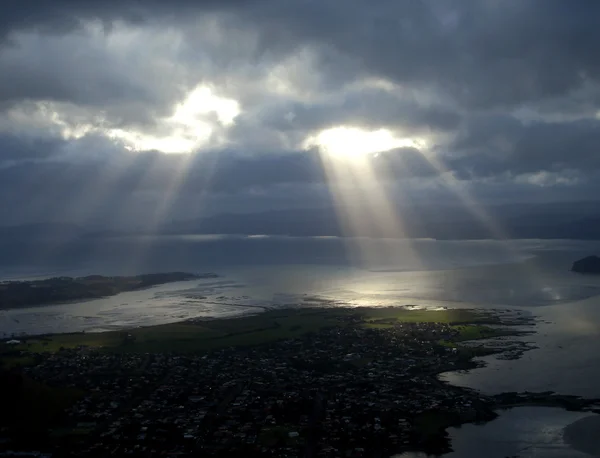 Beams of Sunlight over Auckland, NZ — Stock Photo, Image