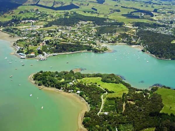 Mangonui, Yeni Zelanda, havadan görünümü — Stok fotoğraf
