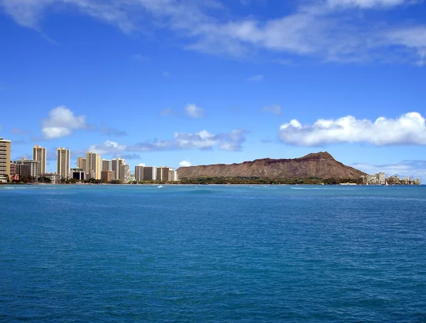 Praia de Waikiki e cabeça de diamante, Havaí — Fotografia de Stock