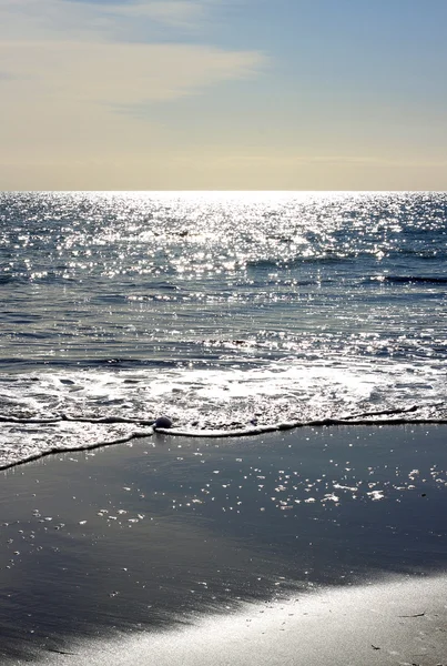 海に映った日光の輝く星 — ストック写真