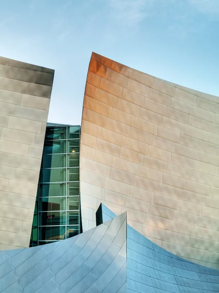 Detalles de un edificio moderno en el centro de Los Ángeles — Foto de Stock