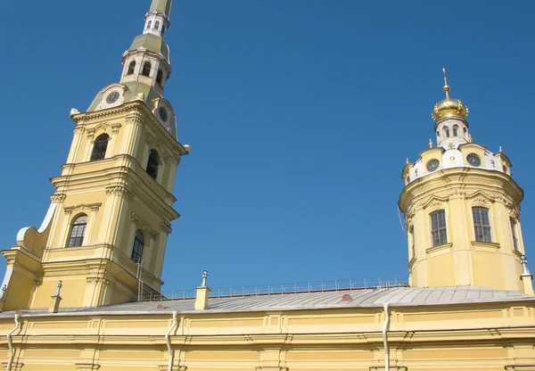 La catedral de Petropavlovsky. El famoso. — Foto de Stock