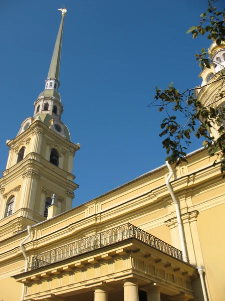 Die petropawlowskij Kathedrale. der Promi — Stockfoto