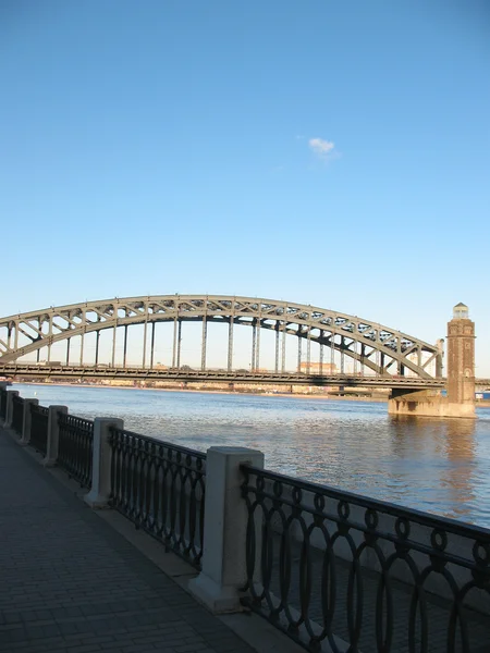 Puente Pedro el Grande. San Petersburgo — Foto de Stock