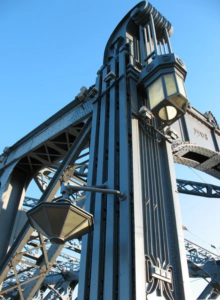 Ponte de lanterna Pedro, o Grande — Fotografia de Stock