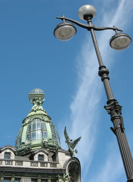 São Petersburgo, Casa dos Livros. Torre — Fotografia de Stock