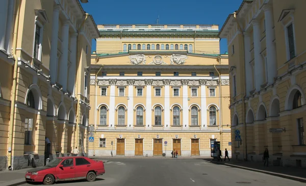 Александрінського театру. Санкт-Петербург — стокове фото