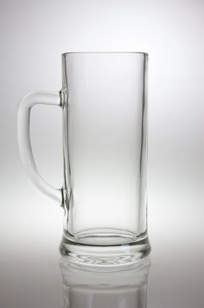 空のビールマグカップ — ストック写真
