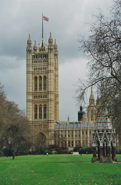 Башта парламенту в Лондоні — стокове фото