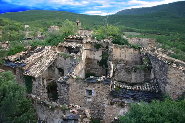Разрушенная деревня — стоковое фото