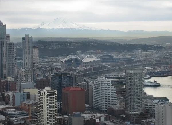 Aerial of Downtown Seattle Mt Rainier — Stock Photo, Image